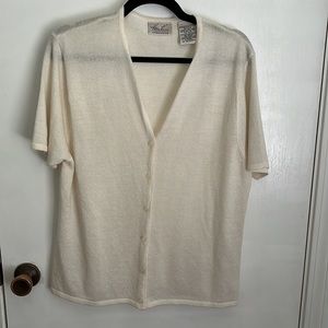 Vintage cream/ white v neck button down blouse